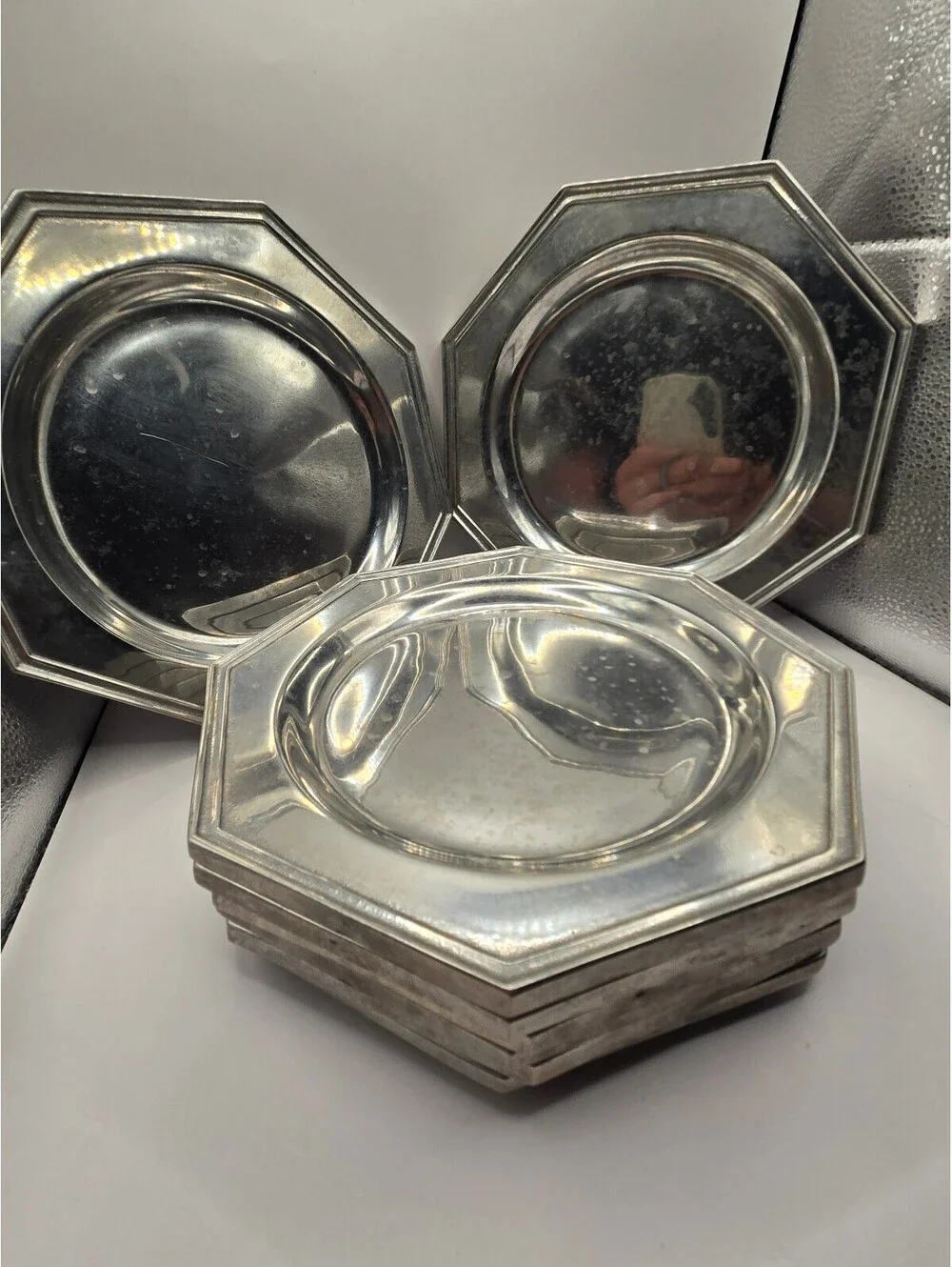 Vintage Wilton Armetale Octagonal Metal Alloy Plates 9.25” – Set of 8 (USA Made)
